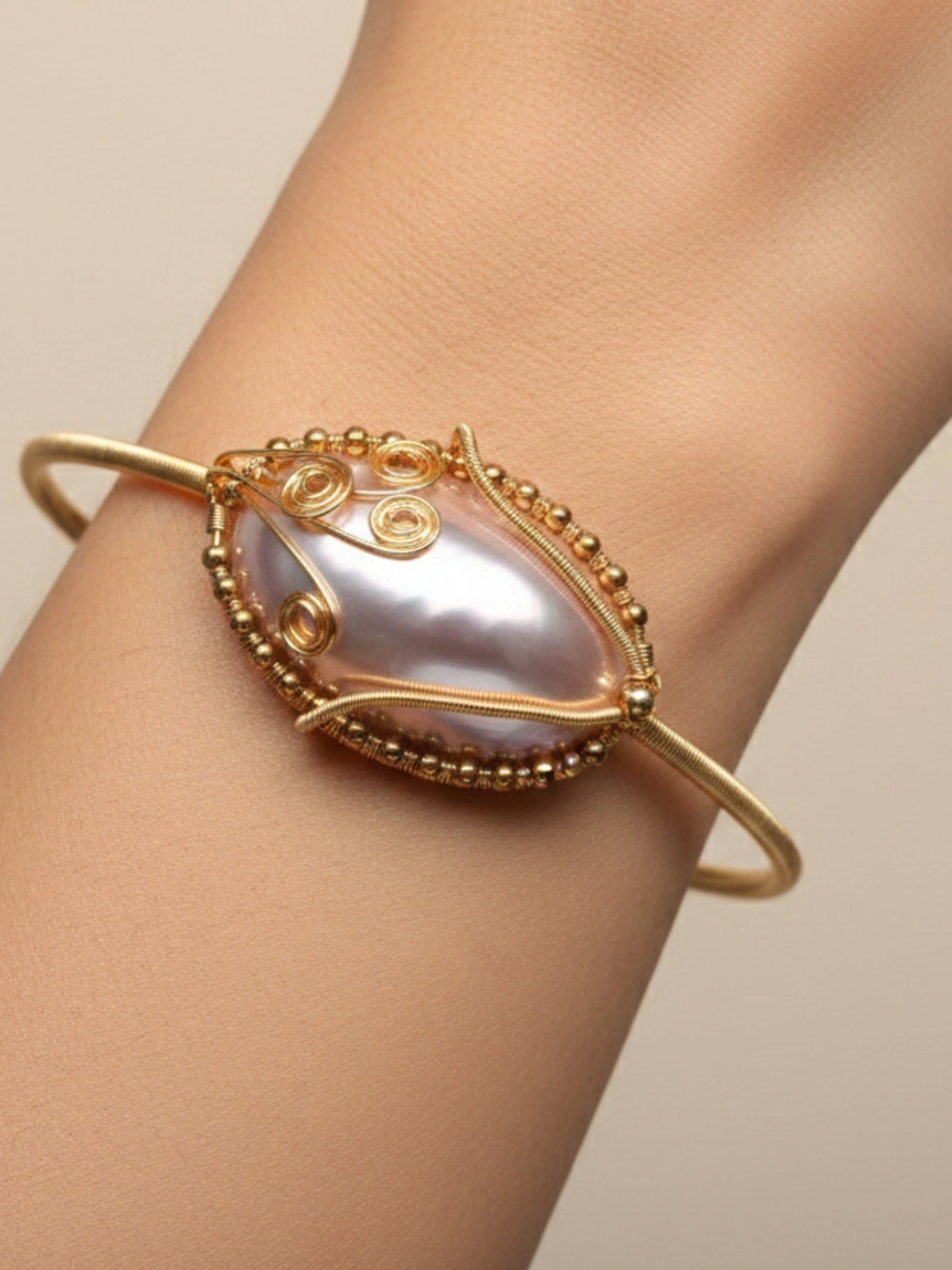 Nature Admire Pearl Bracelet | Gold Tone Statement Jewelry