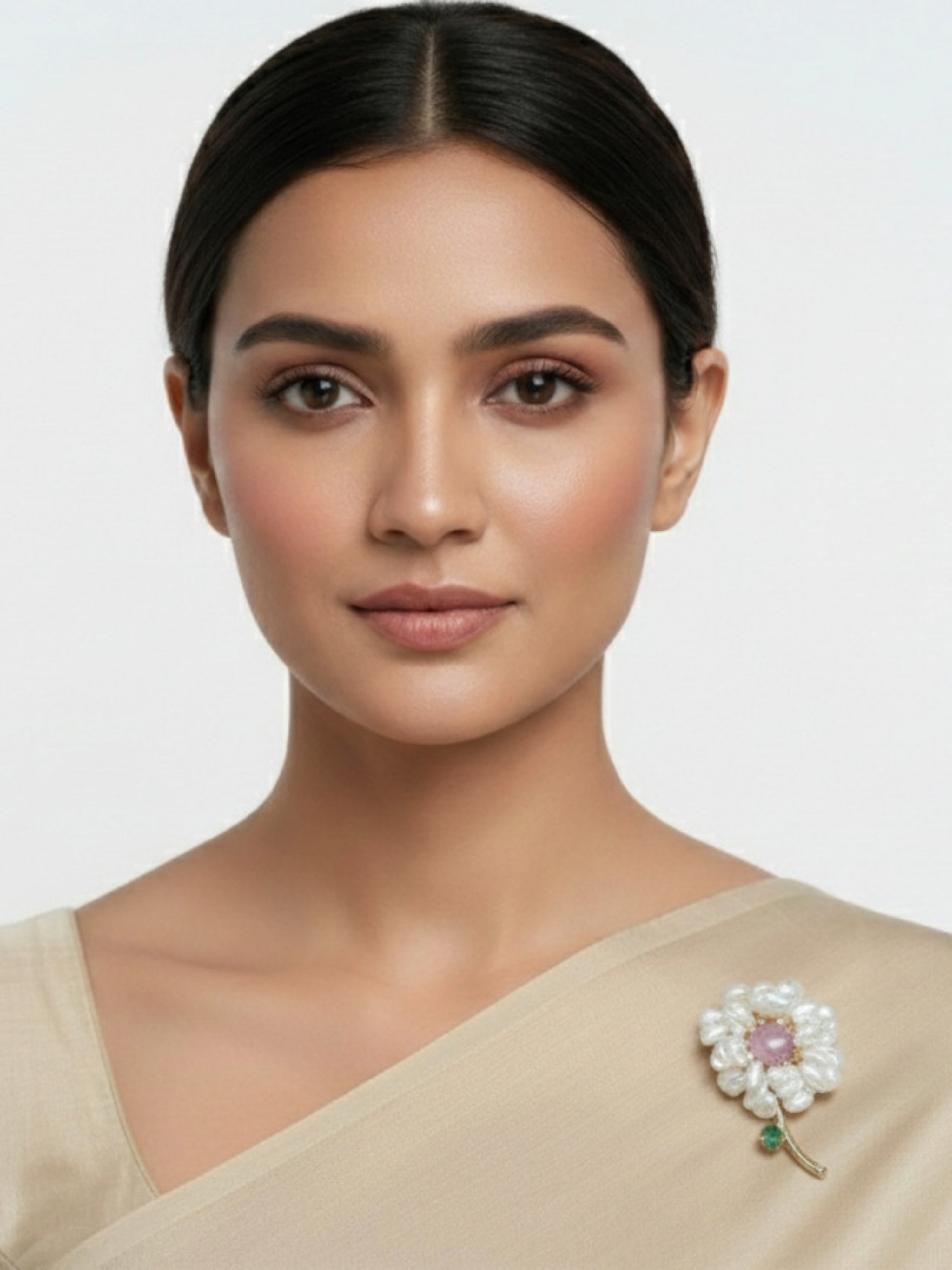 Statement Jewellery Baroque Pearl Floral Brooch – Handcrafted Elegance