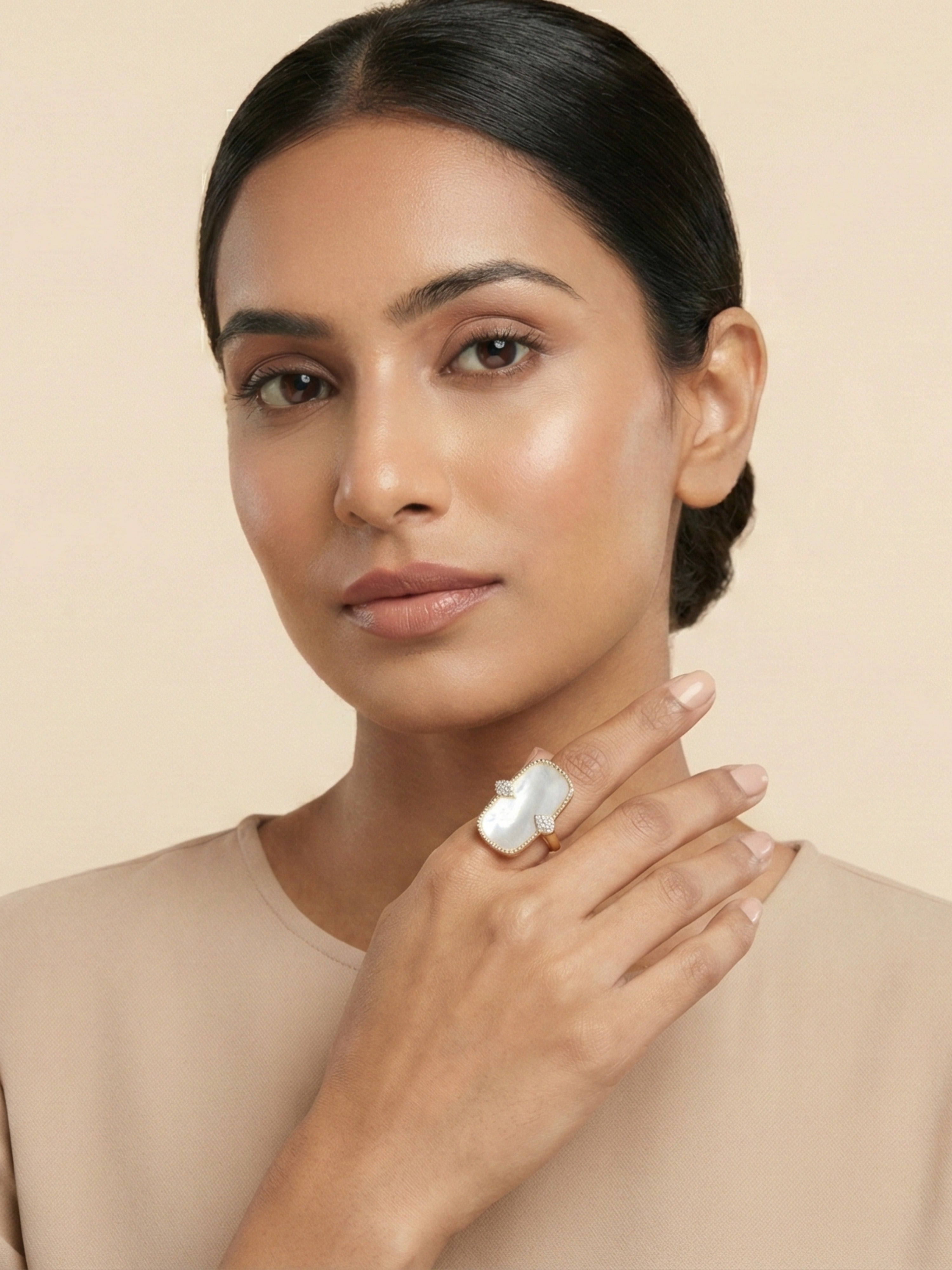 Luxe Mother of Pearl Adjustable Statement Ring – Gold Tone with Side Stones